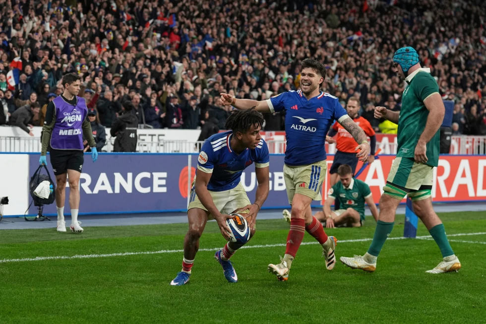 France start Six Nations title defense in style